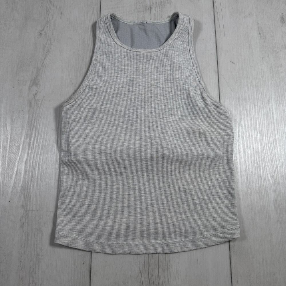 Vuori Top Womens XS Gray Pose Plyo Racerback Ribbed Cropped Padded